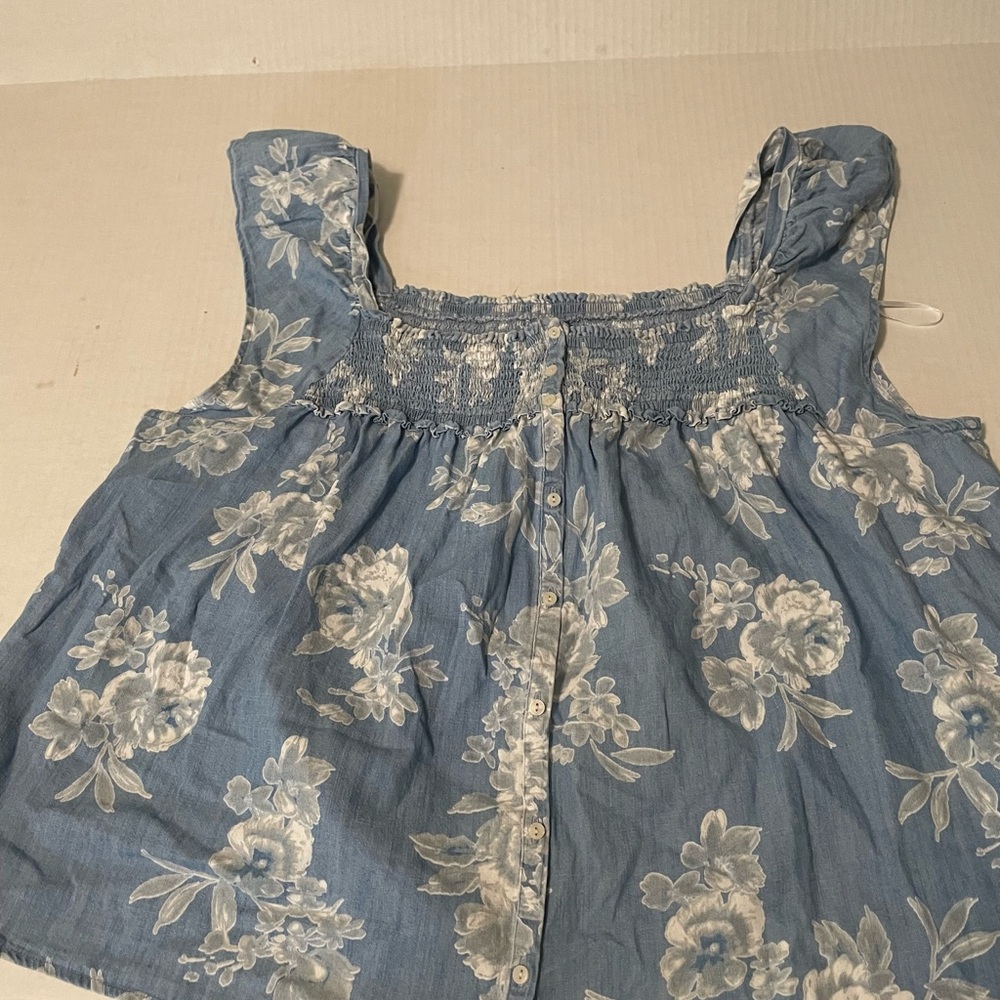 Old Navy light blue smocked sleeveless XXL NWT